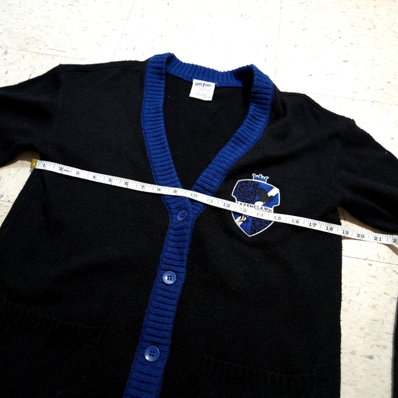 Harry Potter | Ravenclaw Black and Blue V-Neck Cardigan Sweater - Picture 10 of 10